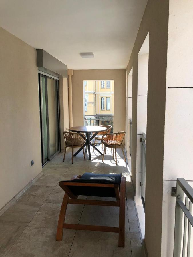 Saint Jhon Apartment ม็องตง ภายนอก รูปภาพ